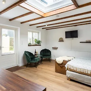 https://cottage-44.zandvoort-hotels.com